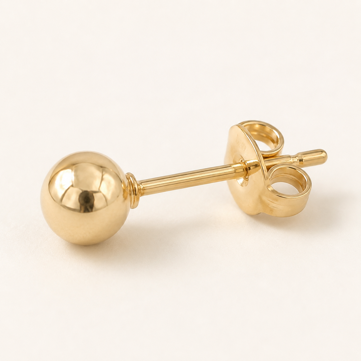 Essential Stud